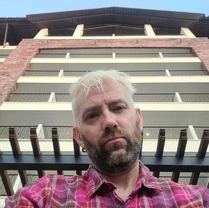 Meet your Posher, Adam